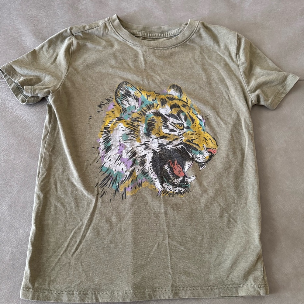 Cat & Jack Green Short Sleeve Tee with Tiger Design